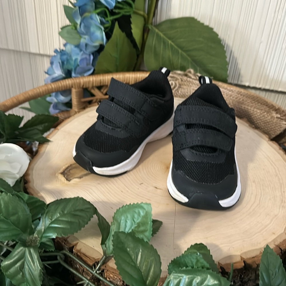 (5for$10) Black Baby Sneakers- Size 4 - Velcro Straps
